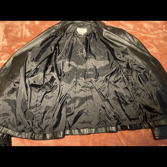 Vintage Black leather blazer/jacket - Picture 8 of 10